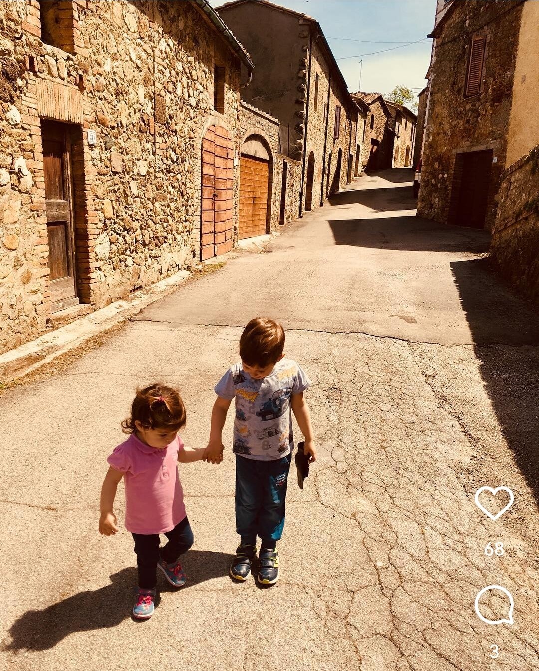 montalcinello-vicoli.jpeg montalcinello-vicoli.jpeg