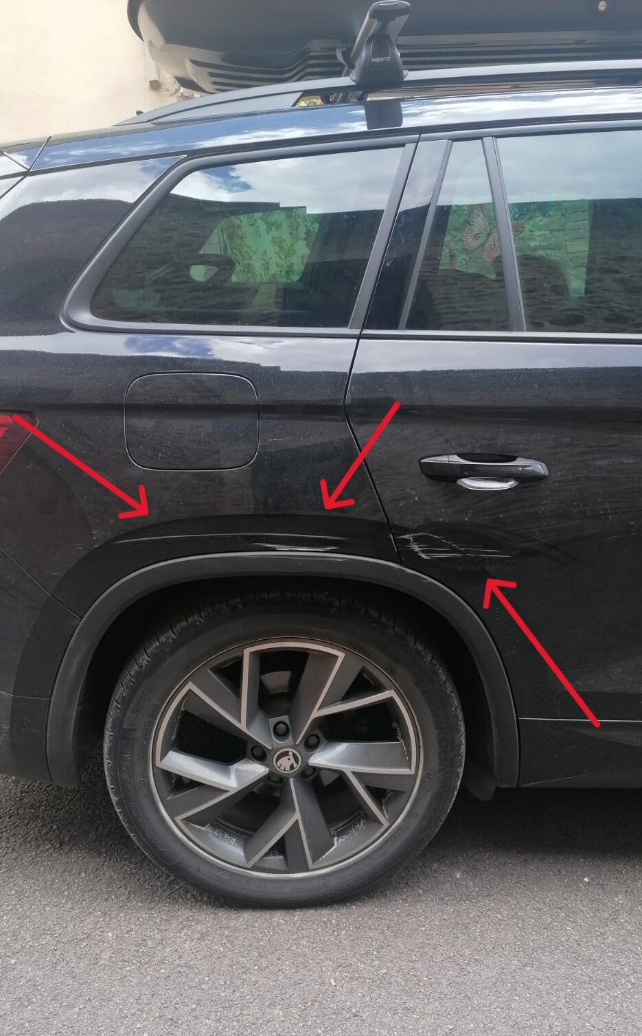 danni-a-vettura.jpeg danni-a-vettura.jpeg