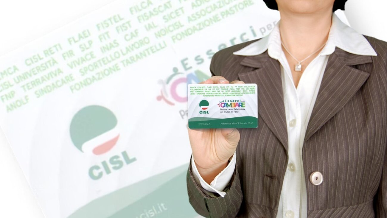 Iscrizione CISL la tessera