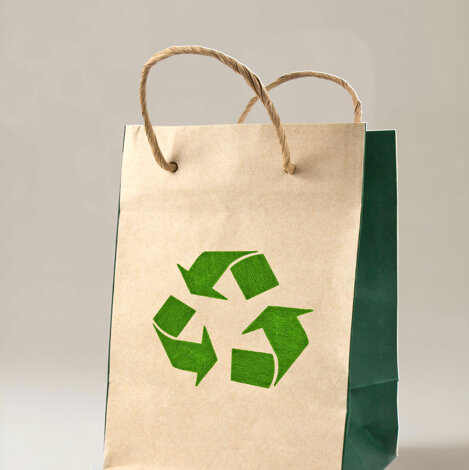 disposizione-di-oggetti-plastica-non-ecologica.jpeg disposizione-di-oggetti-plastica-non-ecologica.jpeg