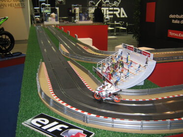 pista custom elf.jpeg pista custom elf.jpeg