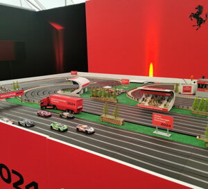 ammiraglia_ferrari.jpeg ammiraglia_ferrari.jpeg