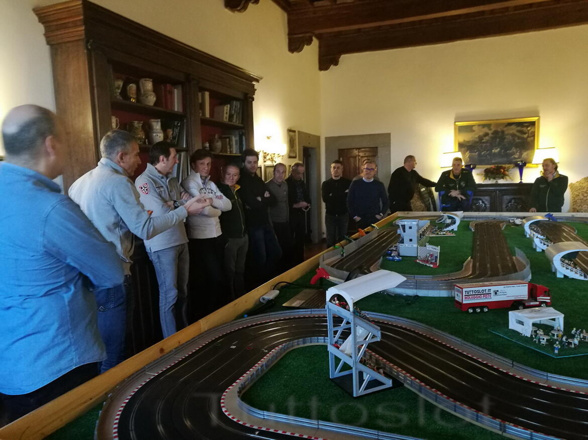 c28a04c9-e213-4c44-b787-b8b42b21e4ff