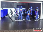set-5-meccanici-box-in-3d-print-dipinti-a-mano-set-5-3d-pit-crew-figures-handmade-painted