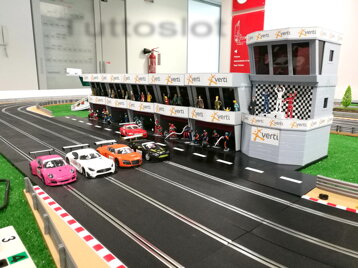 98112887-e8d6-4884-850f-72410d507a8b