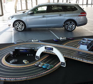 pista_8_peugeot.jpeg pista_8_peugeot.jpeg