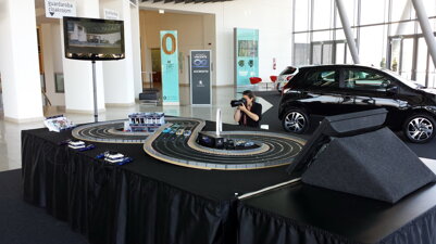 pista_8_peugeot.jpeg pista_8_peugeot.jpeg