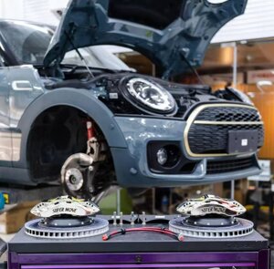 mini-cooper-f54-front-big-brake-6-pot-forged-monoblock-s6-355x32mm-super-move