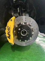 bmw-serie-3-2023-front-carbon-ceramic-big-brake-system-355x32mm-6-pot