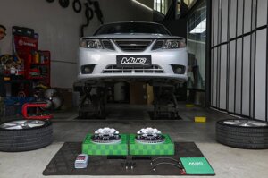 saab-93-front-big-brake-system-6-pot-c6-330mm-muc