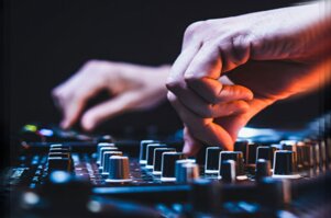 dj.jpeg