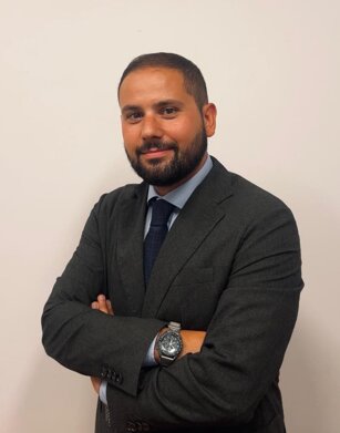 bastone.jpeg bastone.jpeg