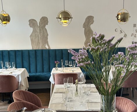 tavola%20con%20entree.jpeg tavola%20con%20entree.jpeg