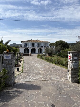 img_e5906.jpeg