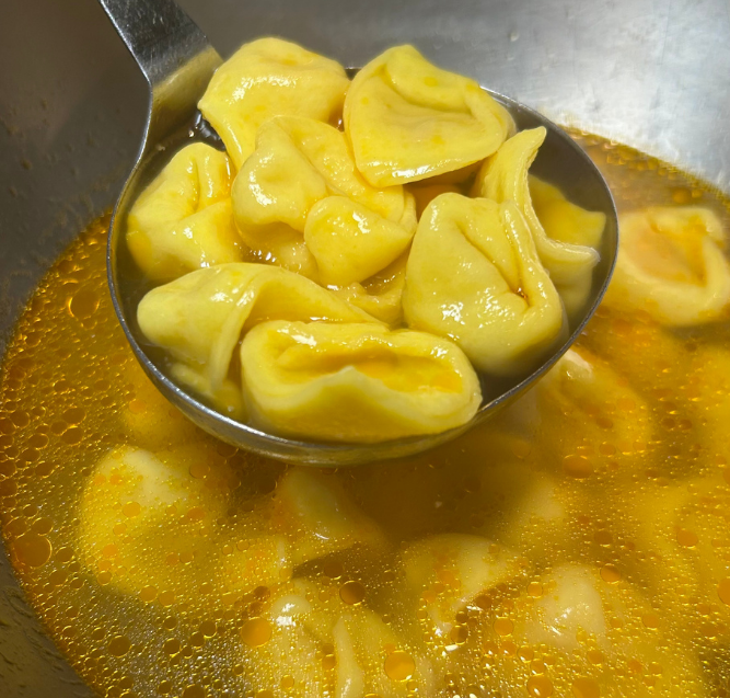 Dove mangiare tipico romagnolo cappelletti