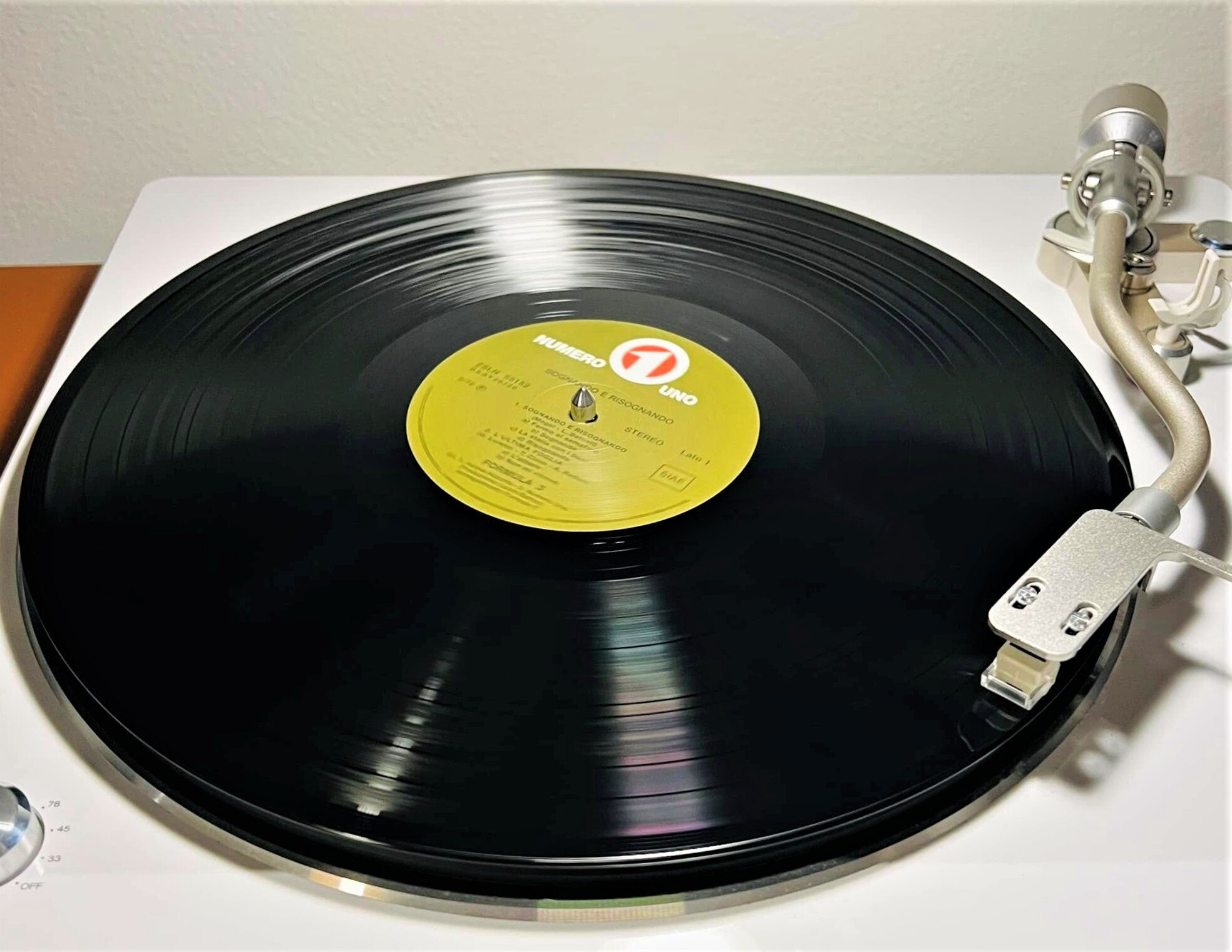 disco.jpeg disco.jpeg