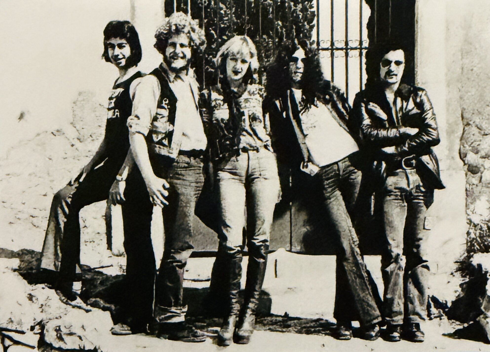 Il linguaggio ipnotico e criptico dei COS