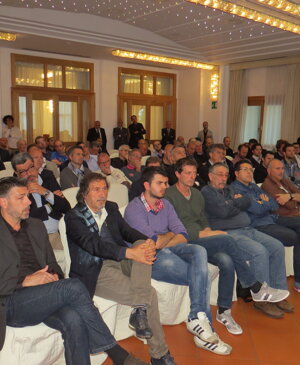 img_2151%20giuliano%20con%20zeman%20e%20annuario.jpeg