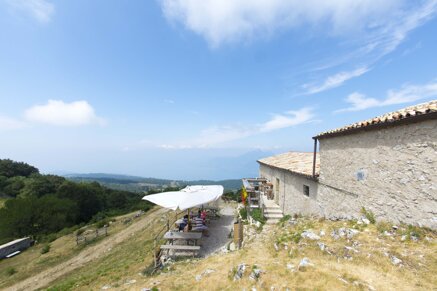 fd07fe4b0c14a65f913f9058d468860d1f44a68e