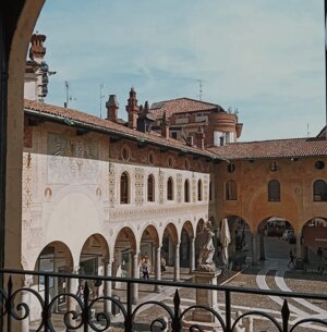 Appartamento - Vista sulla Piazza Ducale di Vigevano
