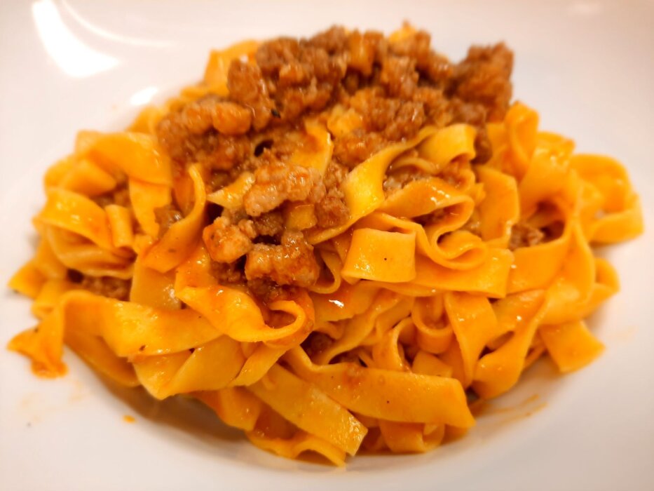 Tagliatelle al ragù Tagliatelle al ragù