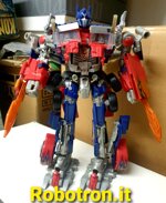 la-vendetta-del-caduto-ra01-optimus-prime-transformers-takara-tomy