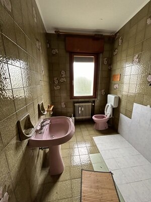 rifacimento_bagno_prima_01.jpeg