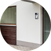 04_citofono_con_app_per_rispondere_dal_cellulare