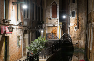 venice%20-%20sotoportego%20della%20malvasia%20vecchia.jpeg