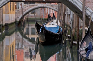 venice%20-%20deep%20night,%20seppia.jpeg
