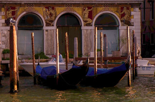 venice%20-%20high%20water%20is%20entering%20s.marco%20square.jpeg