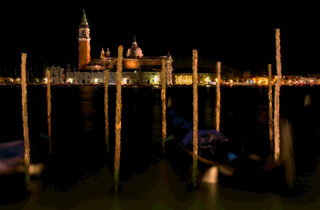 venice%20-%20gondoliers.jpeg