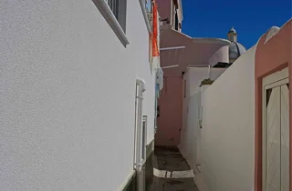 typical%20alley%203.webp