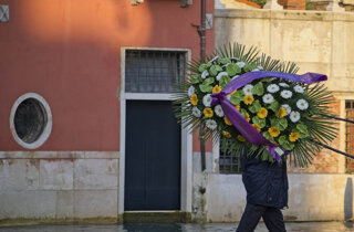 venice%20-%20luminous%20trails.jpeg