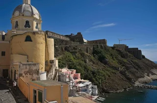 view%20on%20corricella.webp