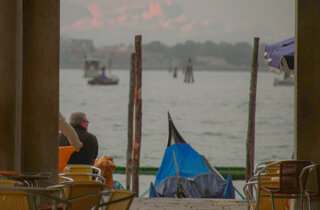 venice%20-%20detail%20of%20a%20shop%20window.jpeg