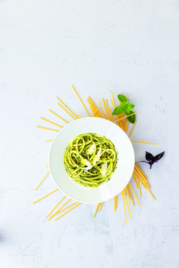 101_pasta_bucatini_basilikumpesto_8835.jpeg 101_pasta_bucatini_basilikumpesto_8835.jpeg