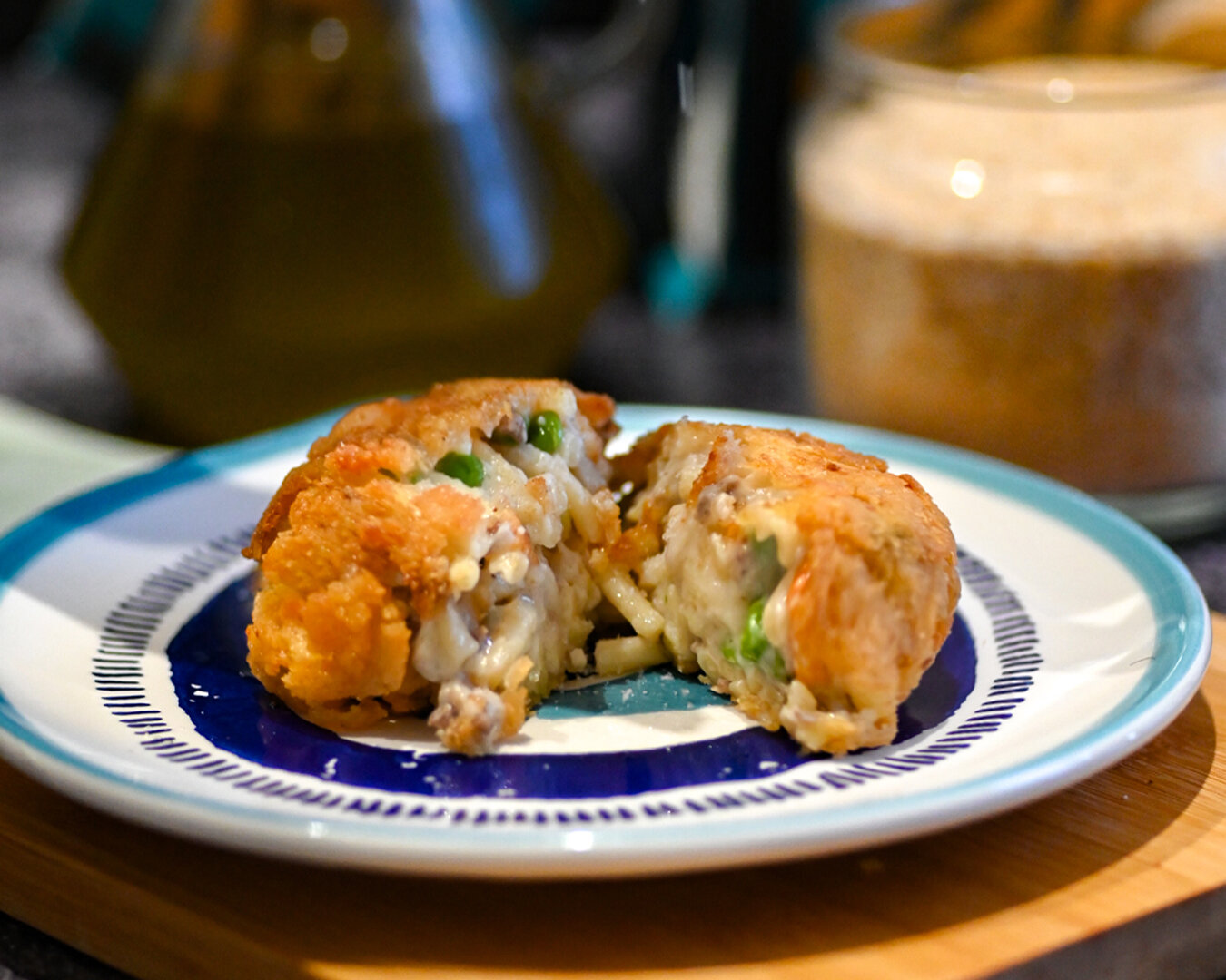 La Frittatina Napoletana: Non chiamatela semplicemente frittatina. La Frittatina Napoletana: Non chiamatela semplicemente frittatina.