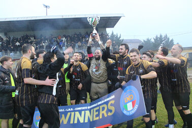 win-cup.jpeg win-cup.jpeg