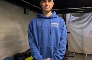 logo bianco sfondo trasparente logo bianco sfondo trasparente