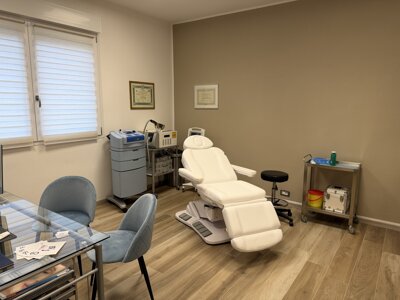 sala-trattamenti-medicina-estetica-pordenone.jpeg sala-trattamenti-medicina-estetica-pordenone.jpeg