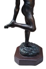de-lotto-annibale-18771932-ragazzo-morso-da-un-granchio-da-un-modello-di-xx-secolo