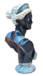 busto-figura-femminile-xx-secolo