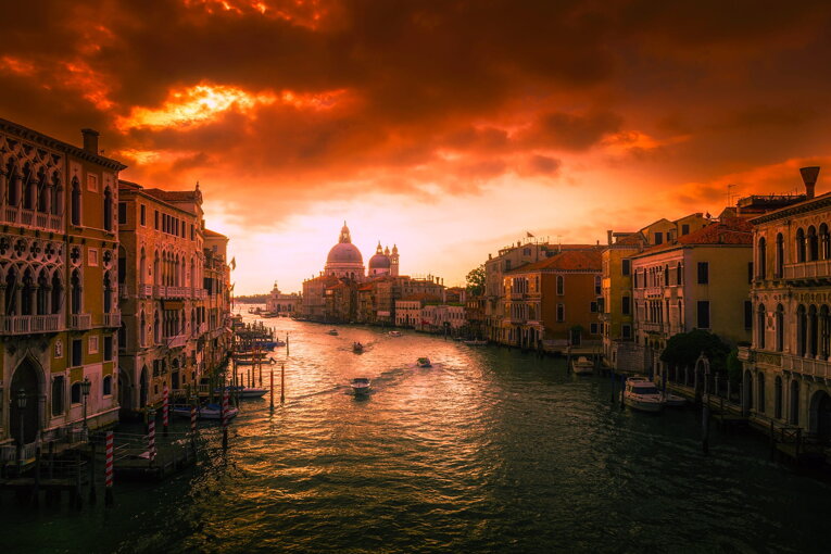 venice-italy-city-urban-50456ead03a98f76268cac1e3b2f454e.jpeg
