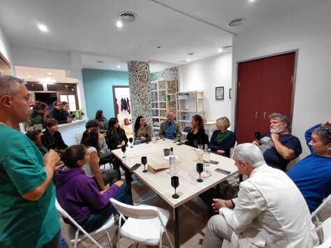 20251004_231909.jpeg 20251004_231909.jpeg