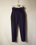 pantaloni-capri-blu