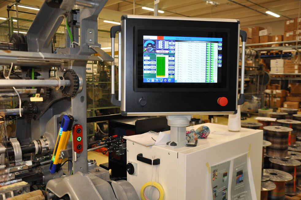 Dettaglio del programma touch screen Baiff a corredo del kit di retrofit per controllo macchina Karl Mayer K3