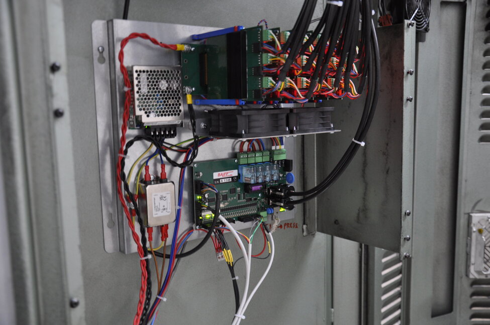 Dettaglio di parte di scheda del macchinario Mayer compreso nel kit retrofit Baiff