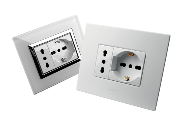 comandi-tradizionali-minimal-prese-connessioni