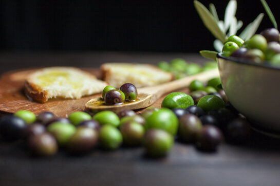 Il nostro olio a casa tua Il nostro olio a casa tua
